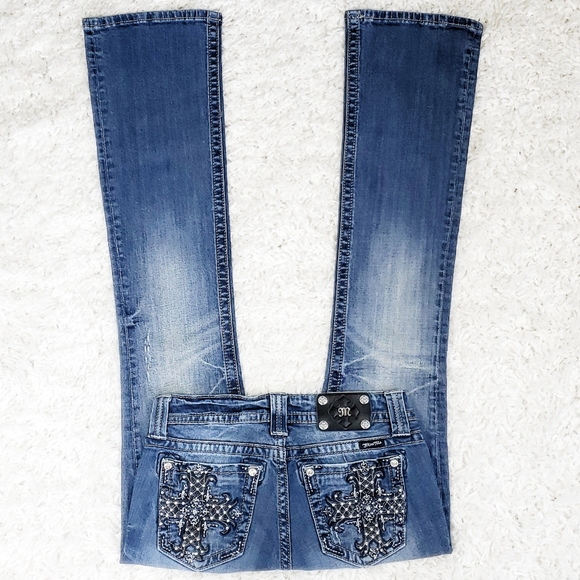 Miss Me Denim - Miss Me Mid Rise Boot Cut Jean's.  Size 28.